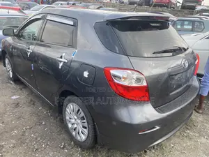 Toyota Matrix 2012 Gray