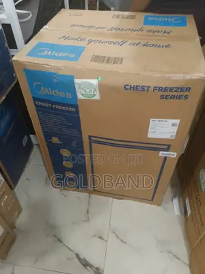 Midea 150L Low Voltage Operation Chest Freezer (Hs-186cn)