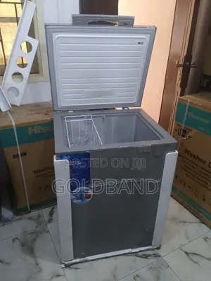 Midea 150L Chest Freezer With Adjustable Thermostat