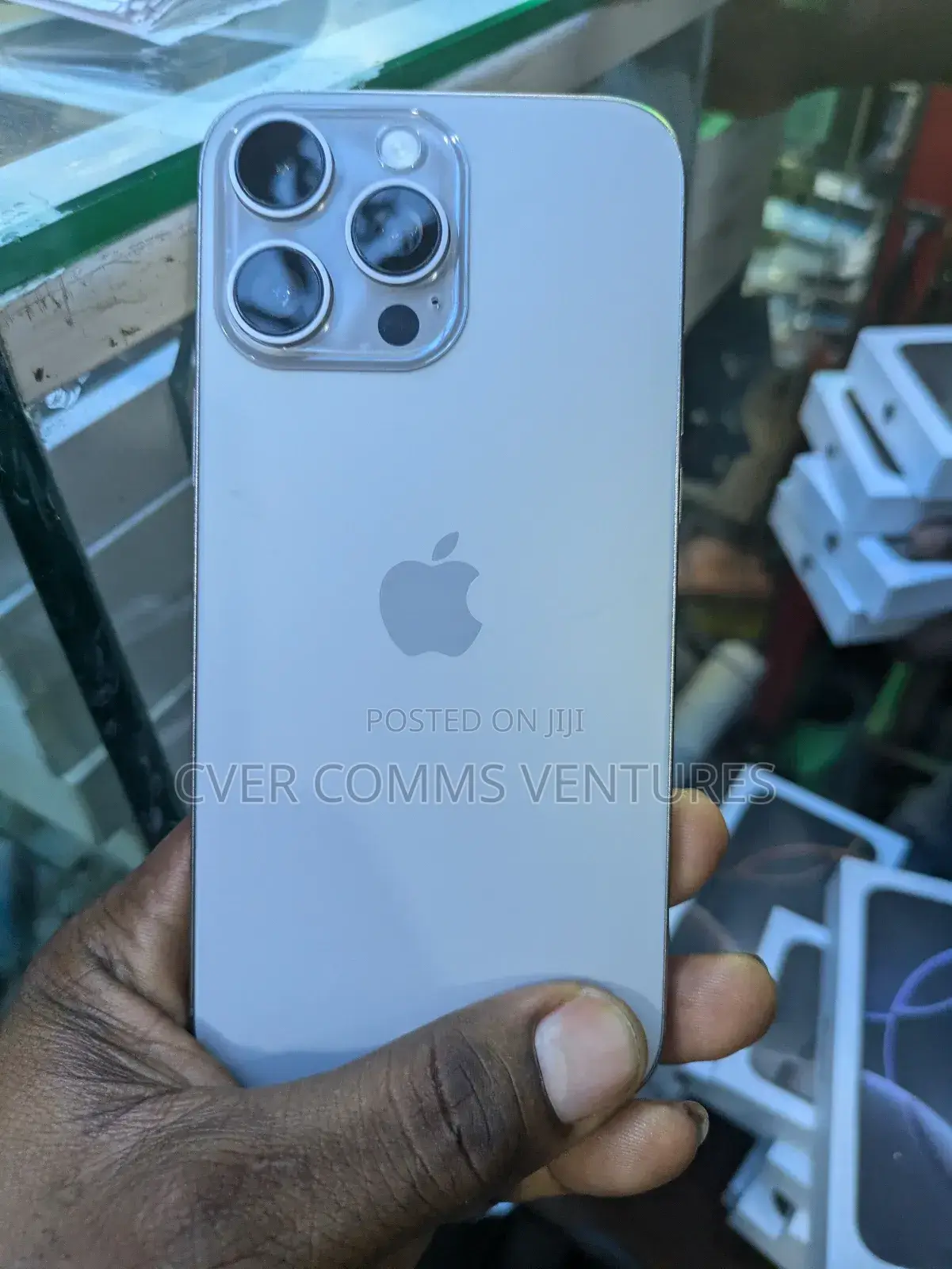 New Apple iPhone 16 Pro Max 1 TB Gray