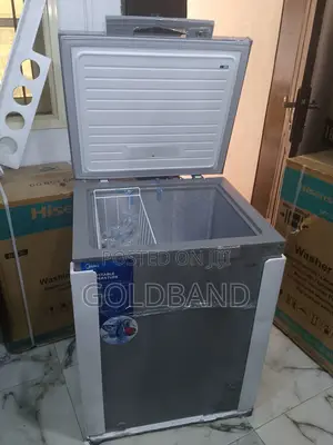 Midea 150L Super Freezing Chest Freezer (Hs-186cn)