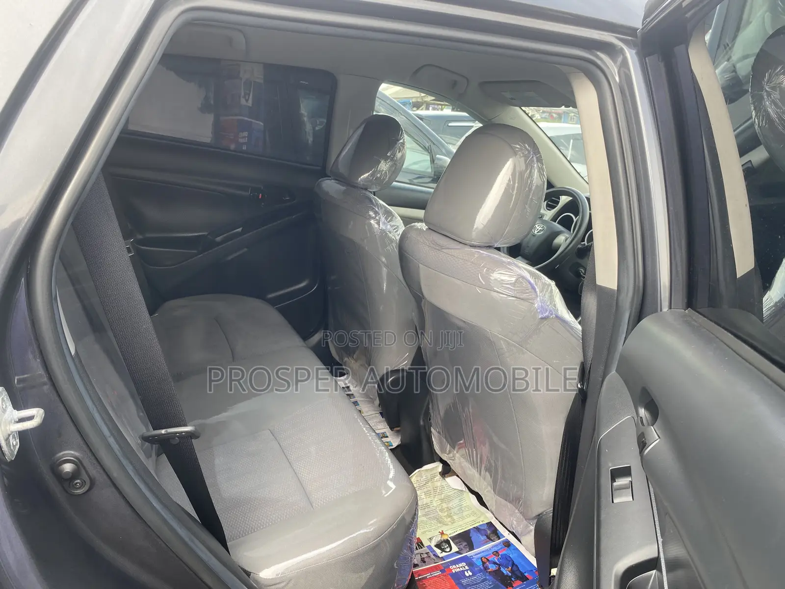 Toyota Matrix 2012 Gray