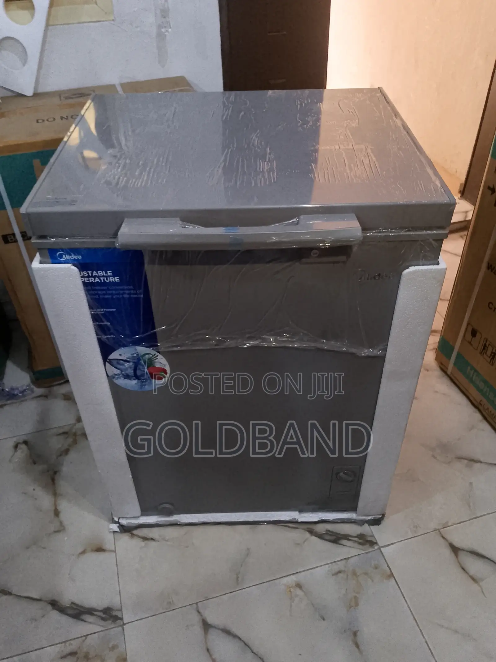 Midea 150L Quick Cooling Chest Freezer (Hs-186cn)