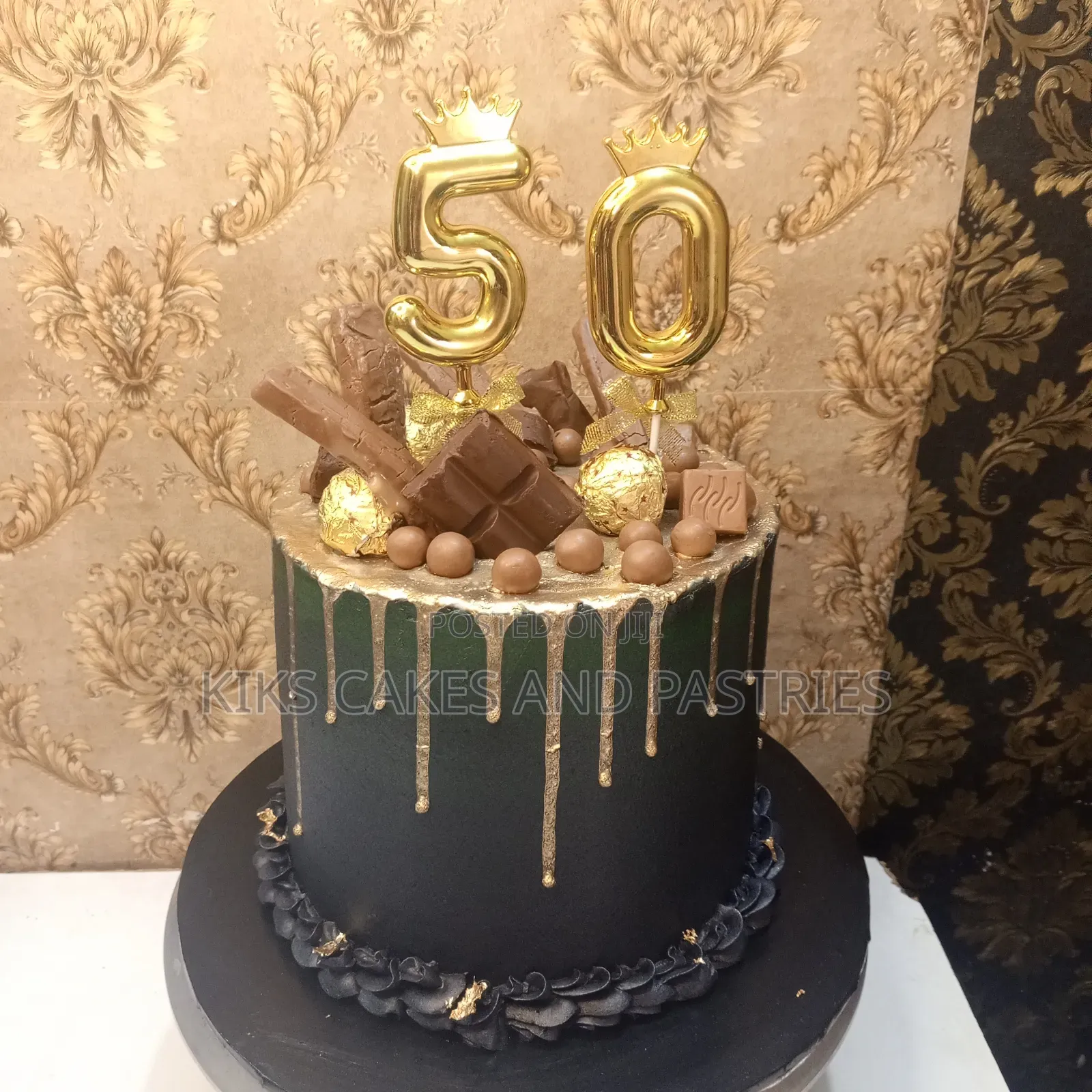 Bento Cake Size 4 Available for Sale
