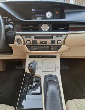 Lexus ES 350 FWD 2013 Red