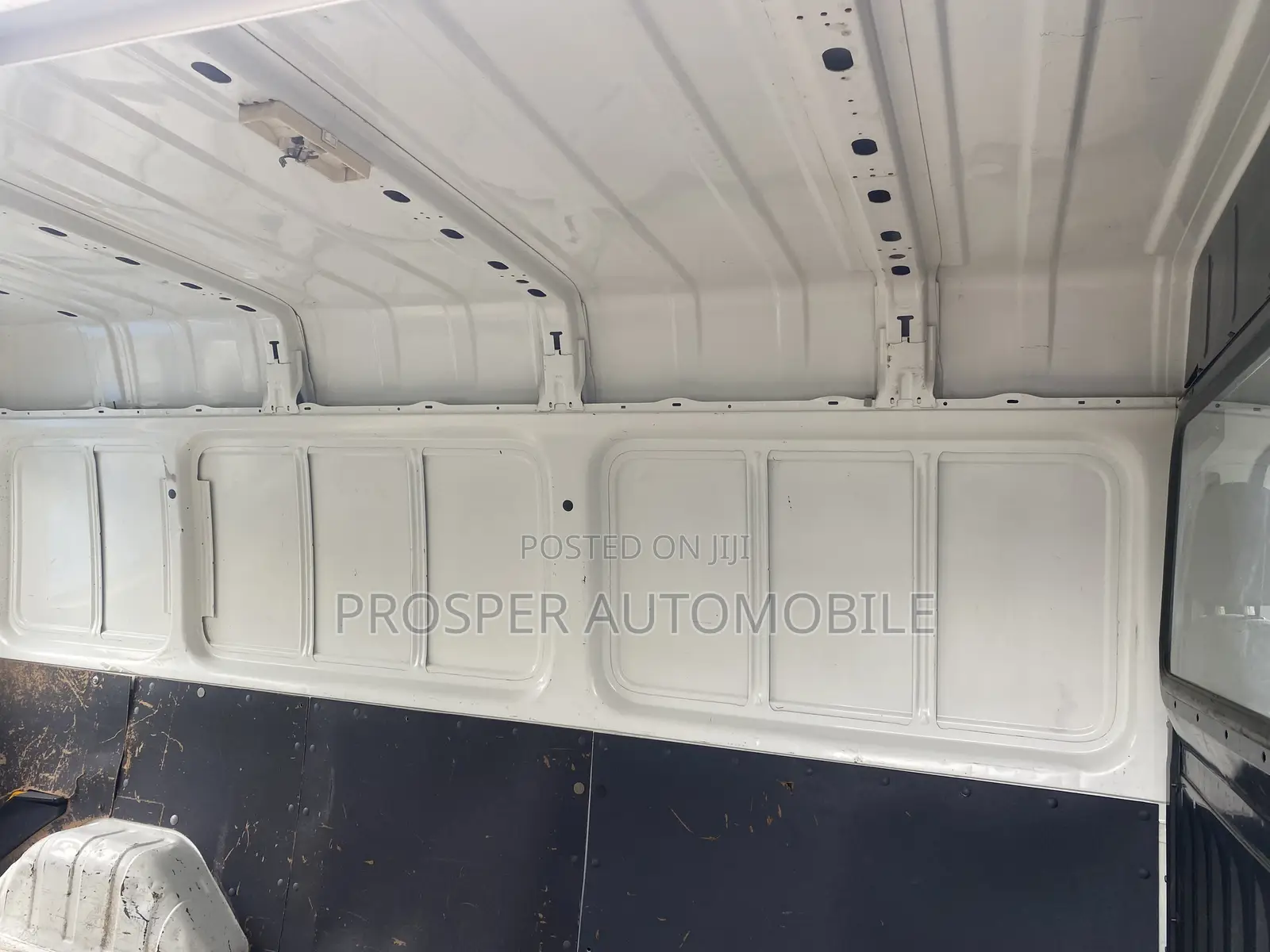 Ford Transit 2002 White