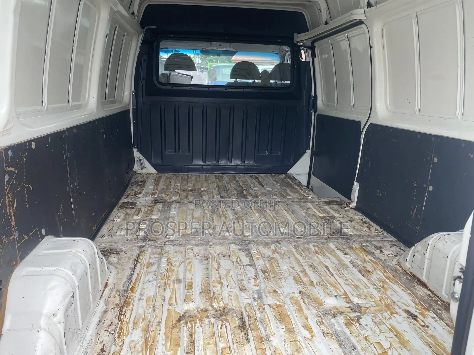 Ford Transit 2002 White