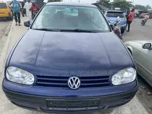 Volkswagen Golf 2004 Blue