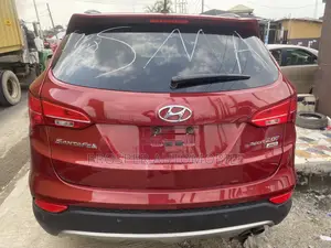 Hyundai Santa Fe 2014 Red