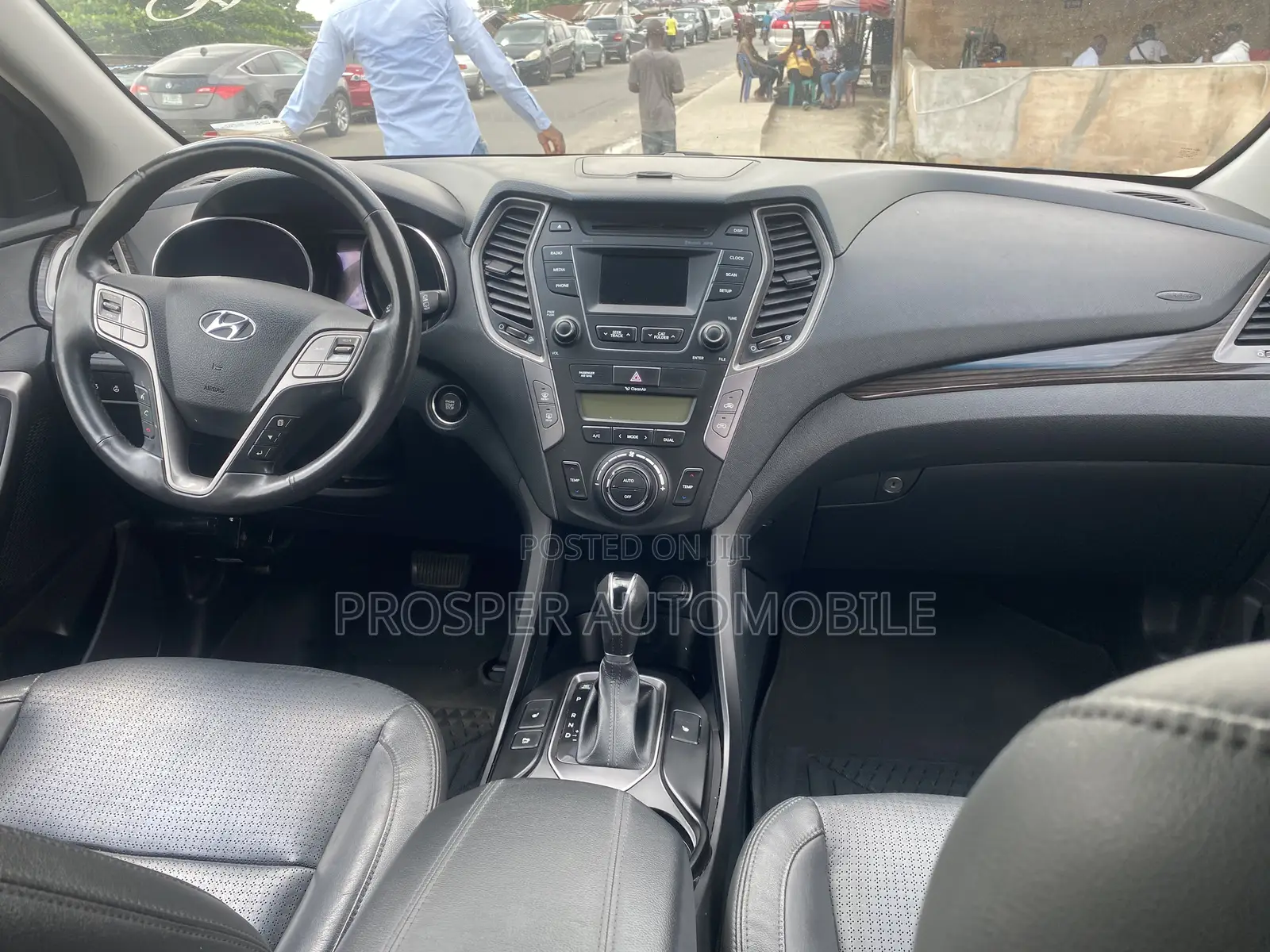 Hyundai Santa Fe 2014 Red