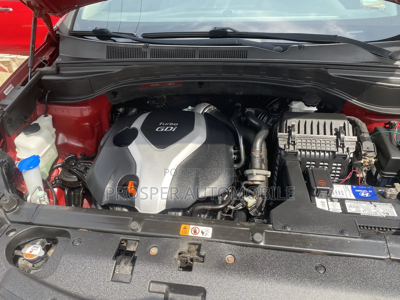 Hyundai Santa Fe 2014 Red