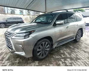 Lexus LX 2018 Gray