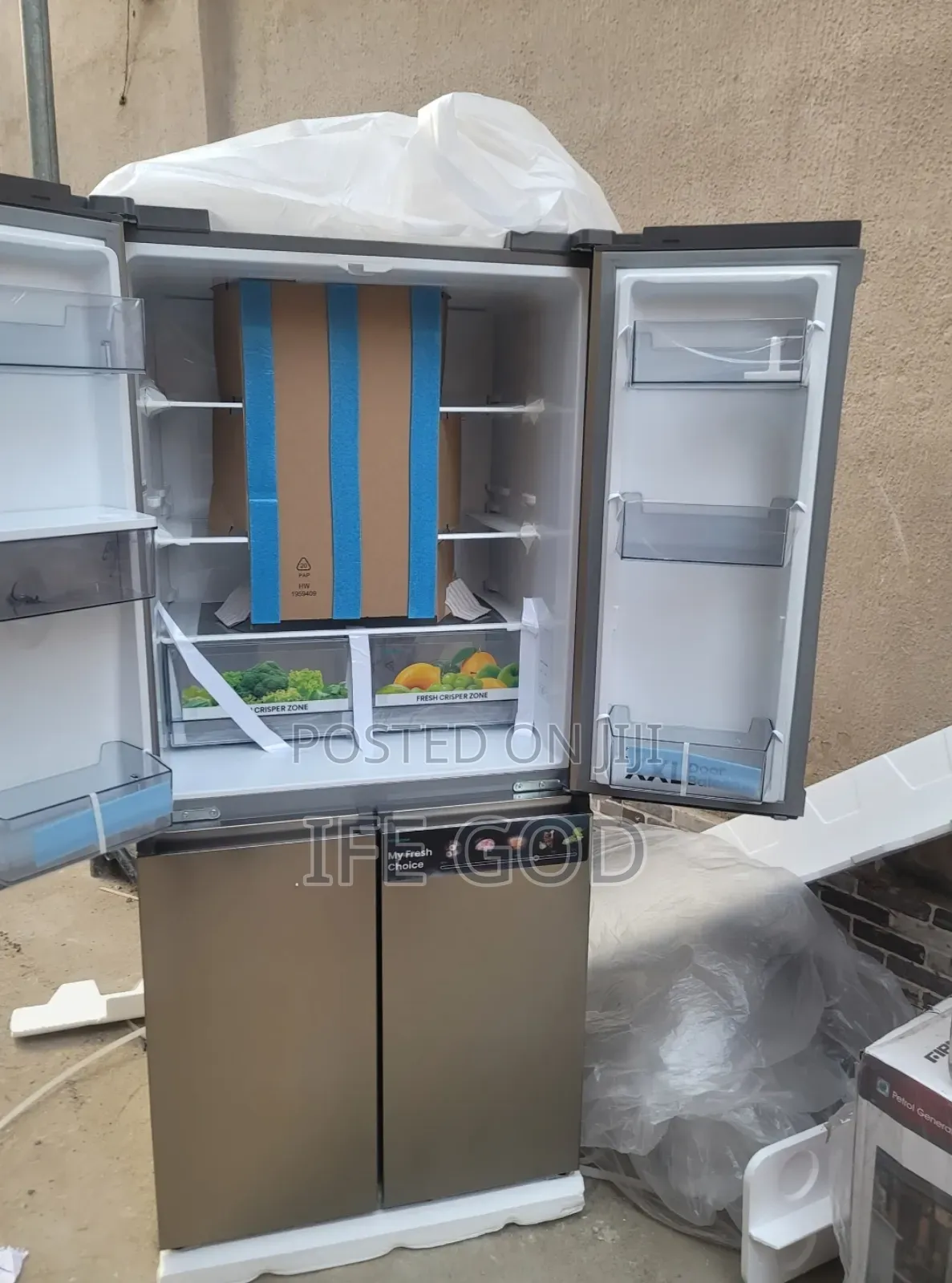 Original Hisense Side by Side Refrigerator With Water Dispen