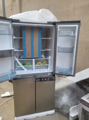 Original Hisense Side by Side Refrigerator With Water Dispen