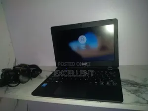 Laptop Acer TravelMate B113 4GB Intel Celeron HDD 320GB