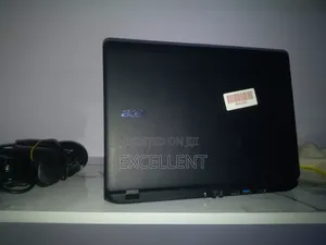 Laptop Acer TravelMate B113 4GB Intel Celeron HDD 320GB