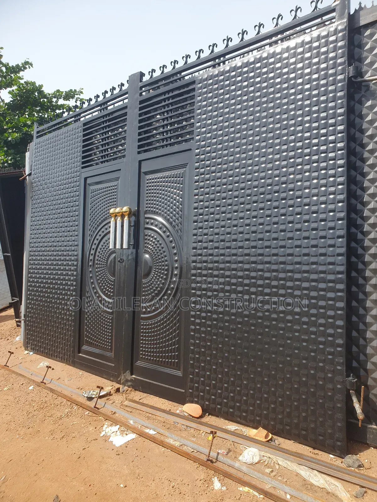 Bi Parting Swing Gates