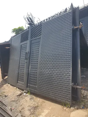 Bi Parting Swing Gates
