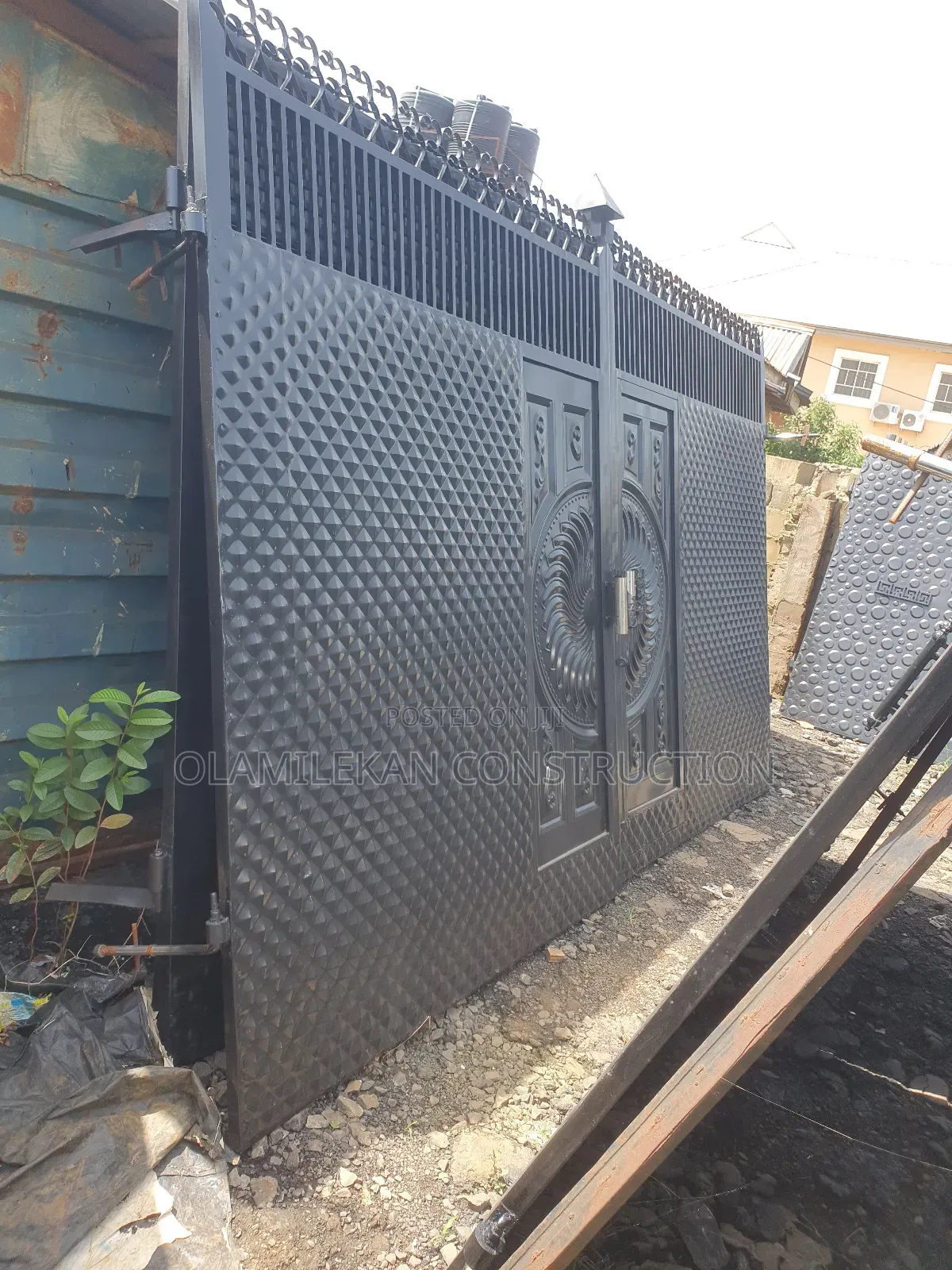Bi Parting Swing Gates
