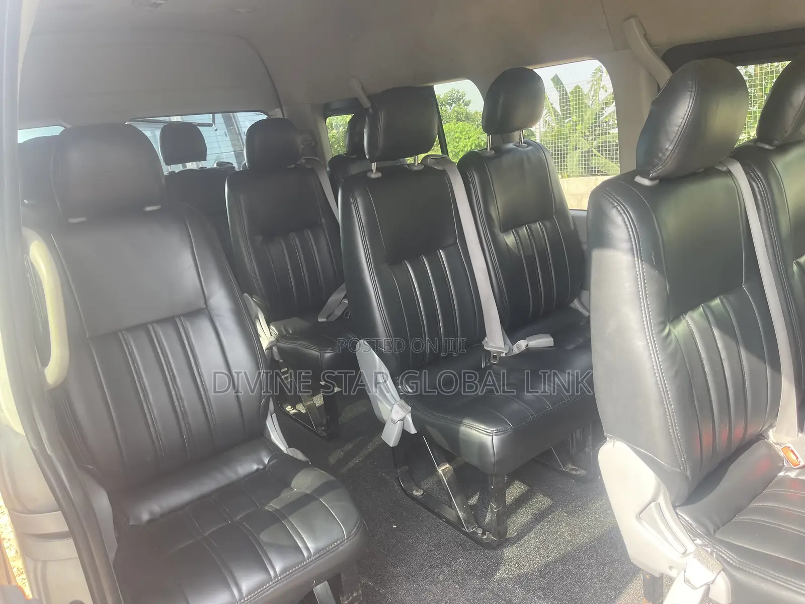 Toyota HiAce 2018 White