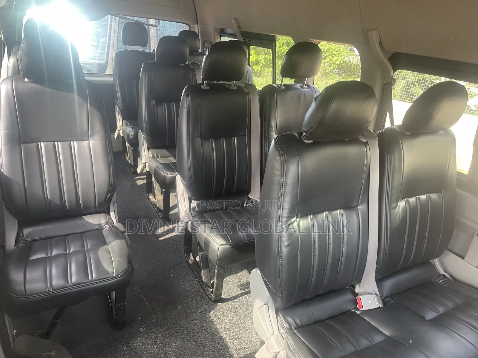 Toyota HiAce 2018 White