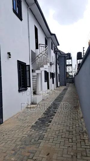 12bdrm House in Peaceland Estate, Ogombo for sale
