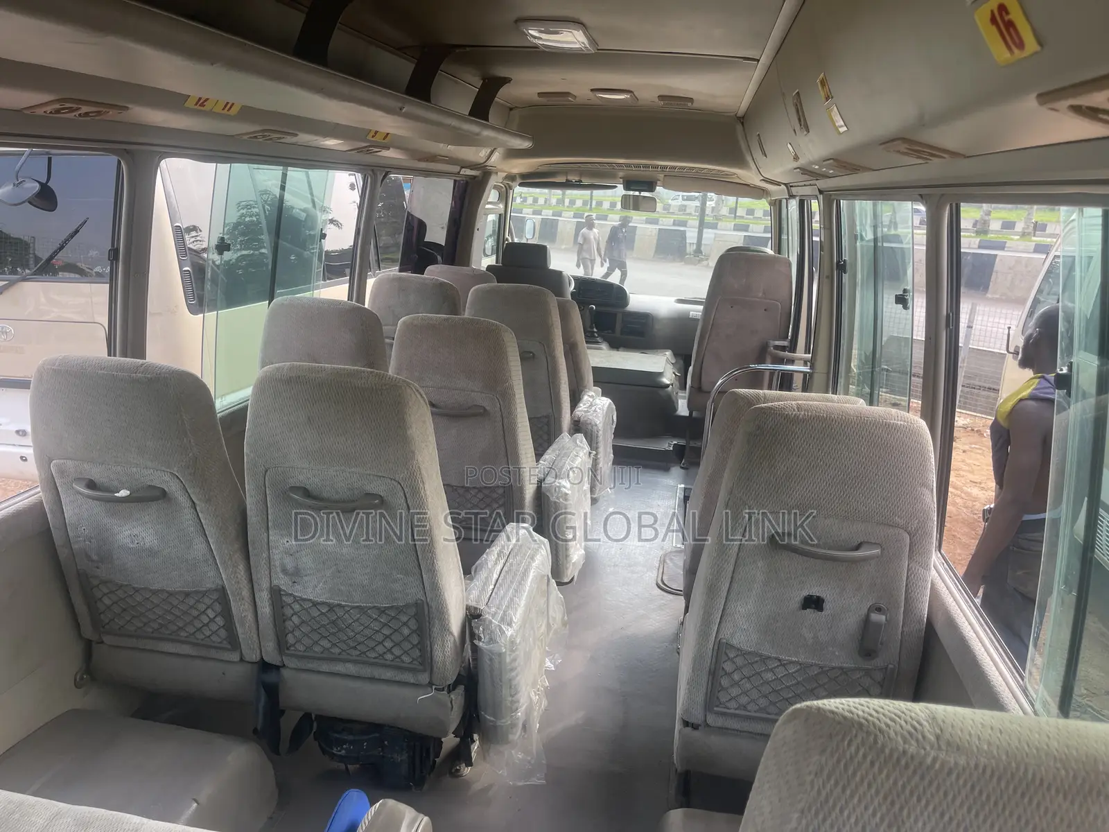 Toyota Coaster 2012 Gold