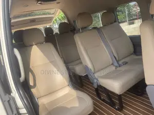 Toyota HiAce 2017 Black