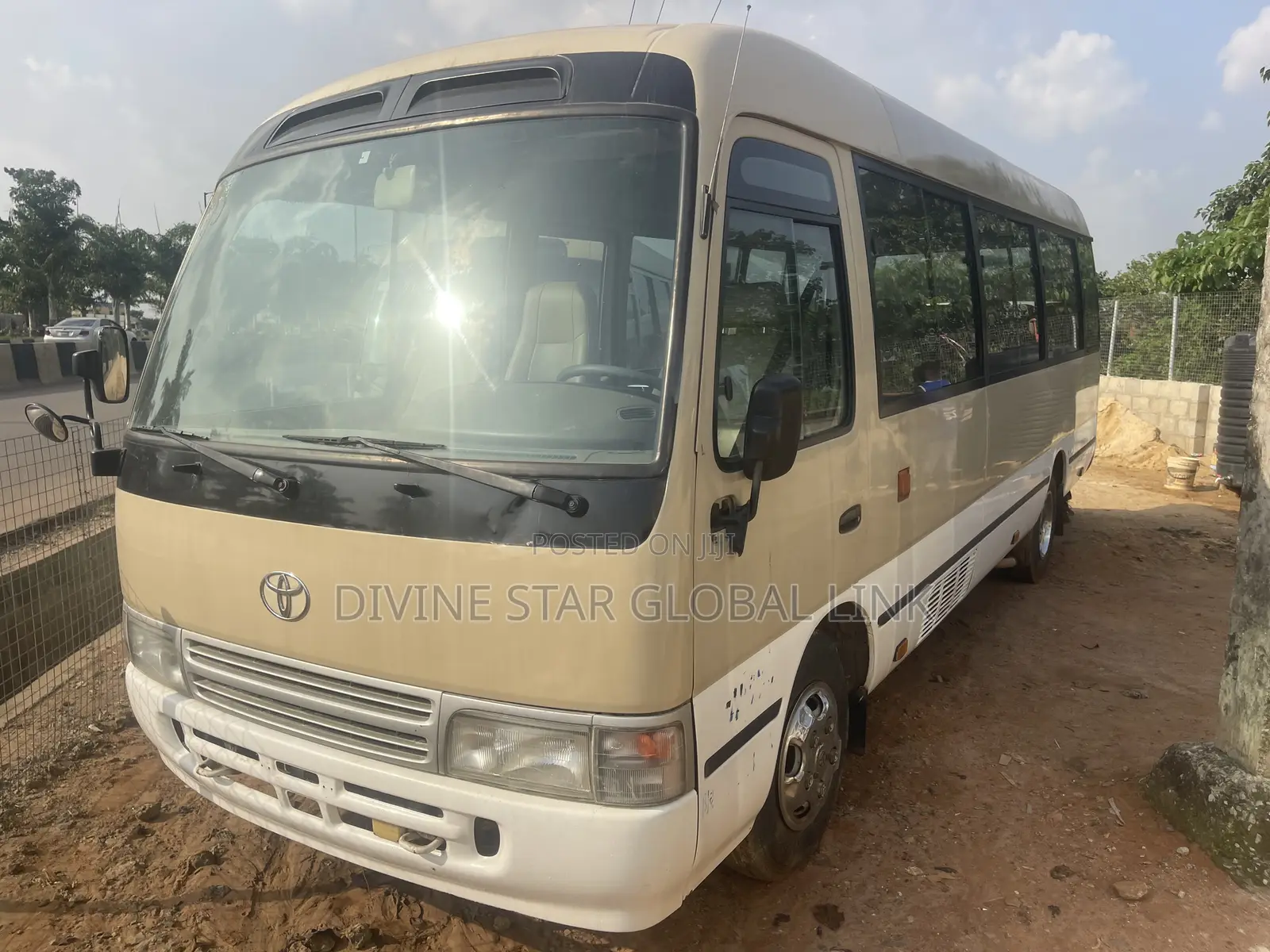 Toyota Coaster 2012 Blue