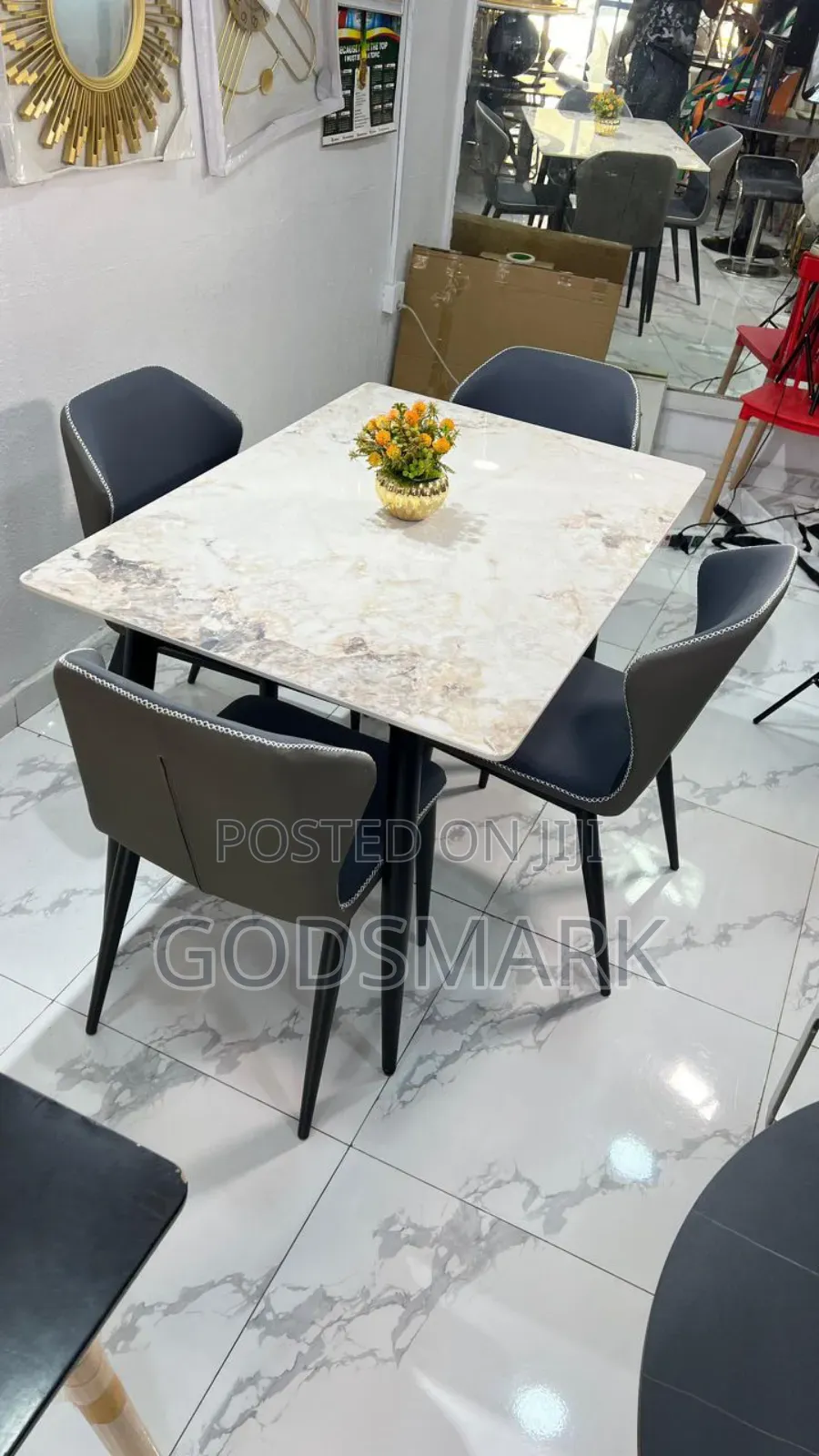 4 Seater Dining Set With Marble Top.