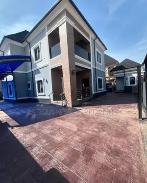5bdrm Duplex in Lugbe District for sale