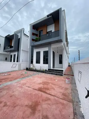 5bdrm Duplex in Ajah for sale