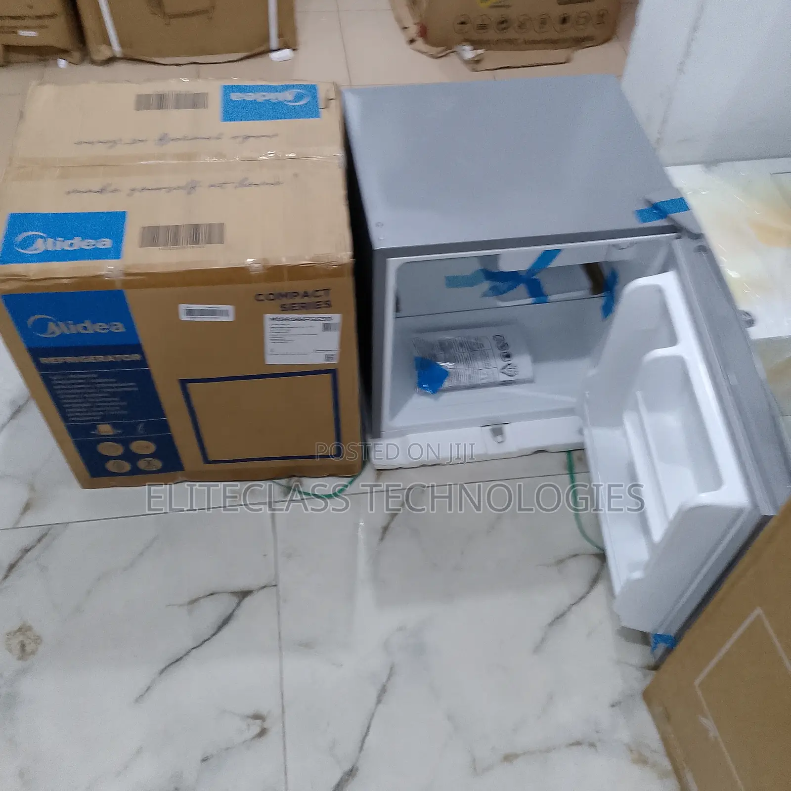 Midea 45l Refrigerator With Efficient Cooling Performance