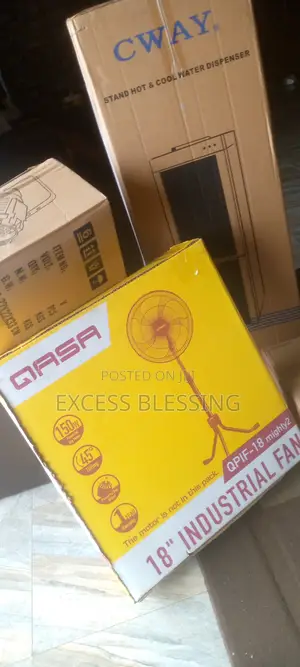 Super Rechargeable Qasa 18" Standing Fan (5 Speed Fan Blade)