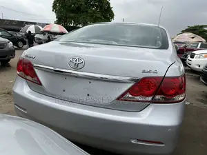 Toyota Camry 2010 Silver