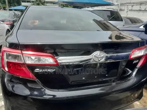 Toyota Camry XLE 4dr Sedan (2.5L 4cyl 6A) 2014 Black