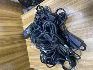 Original Hp Blue Mouth Charger With Cable 19.5V and 65W