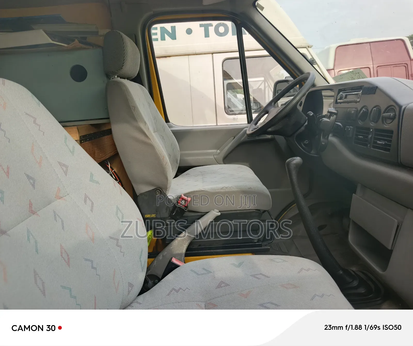 Volkswagen LT 2004 Yellow
