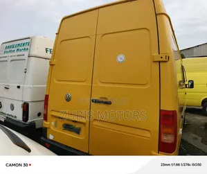 Volkswagen LT 2004 Yellow