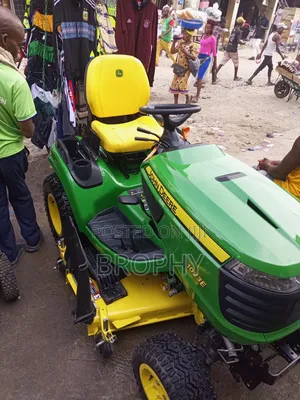 Strong Durable Lawnmower