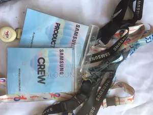 Étiquette De Conférence Et Cordon Personnalisé