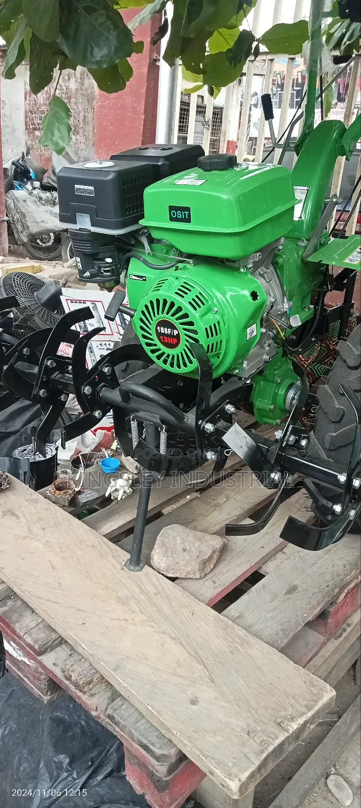 Petroleum Handle Power Tiller Machine