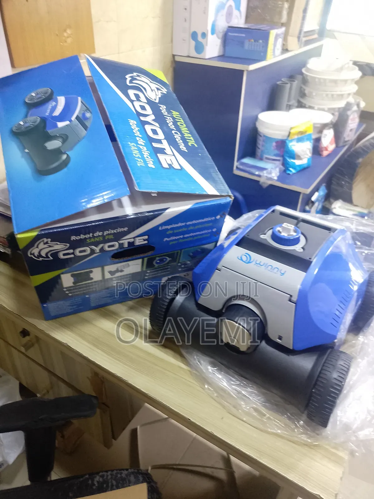 Coyote Swimming Pool Automatic Robot Vacuum Cleaner