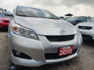 Toyota Matrix 2010 Silver