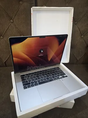 Laptop Apple MacBook Air 2022 M2 8GB Apple M2 SSD 512GB