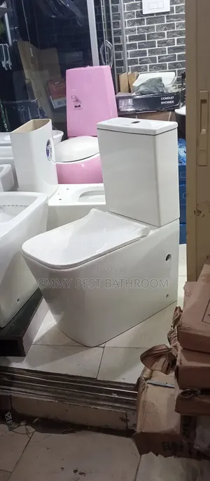 Real Square Shape Wc Set With the Wash Hand Basin