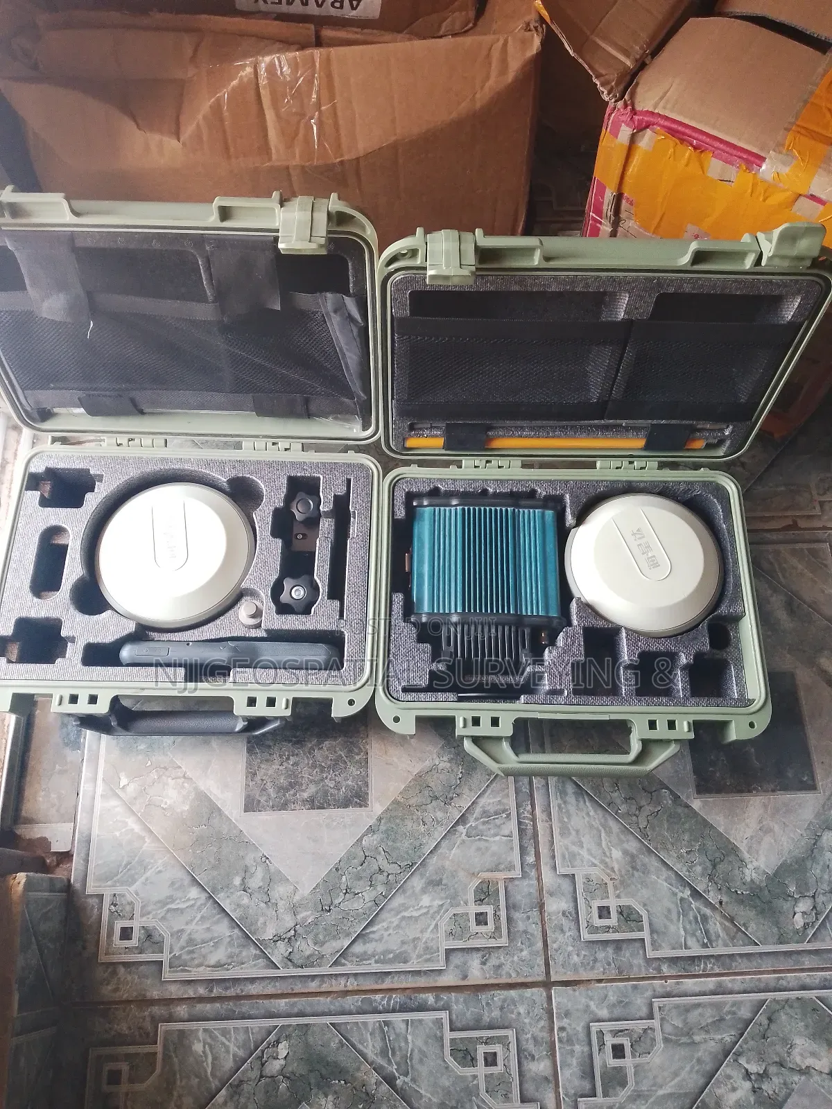 Hi-Target V30plus GNSS Receiver With Accessories