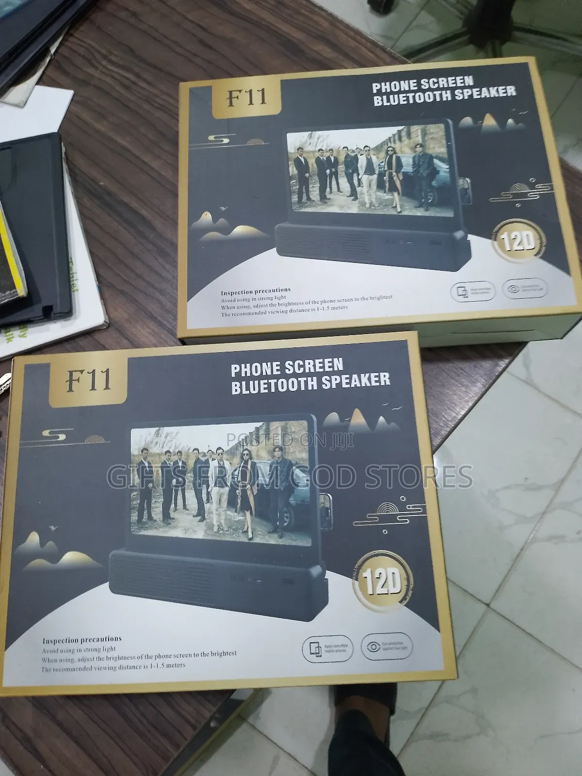 Phone Video Magnifier With Bluetooth Speaker