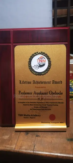 Award Plaque, Trophy and Certificate Award