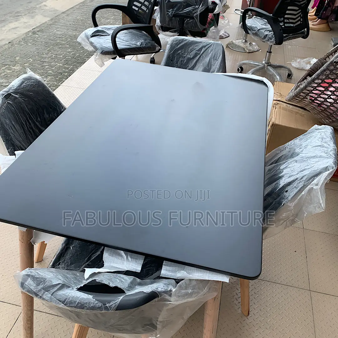 Quality 4 Persons Dining Set